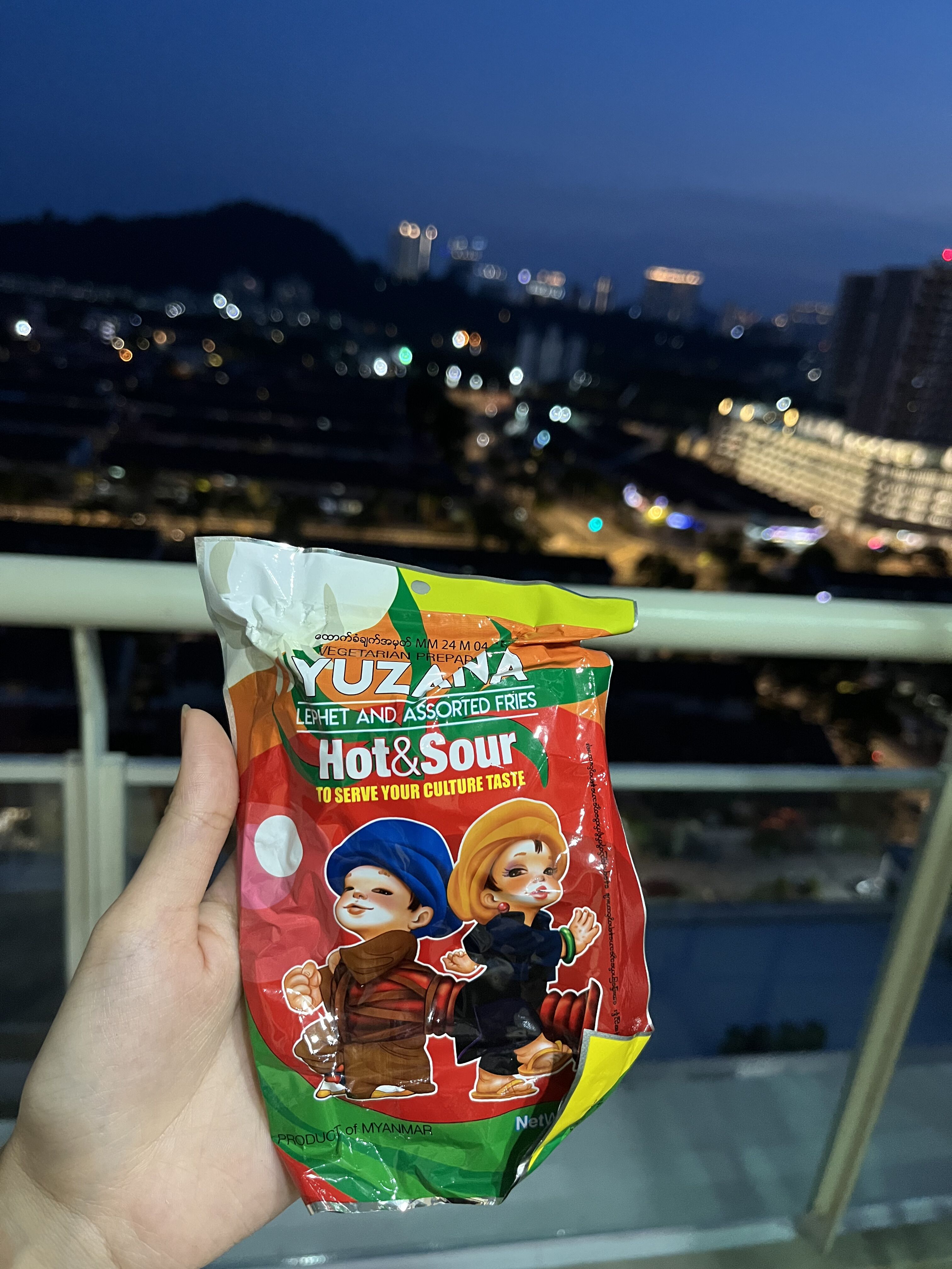 ယုဇနလက်ဖက်ချဉ်စပ် Lahpet Sour & Spicy 64g